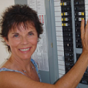 Dr Carolyn Dean